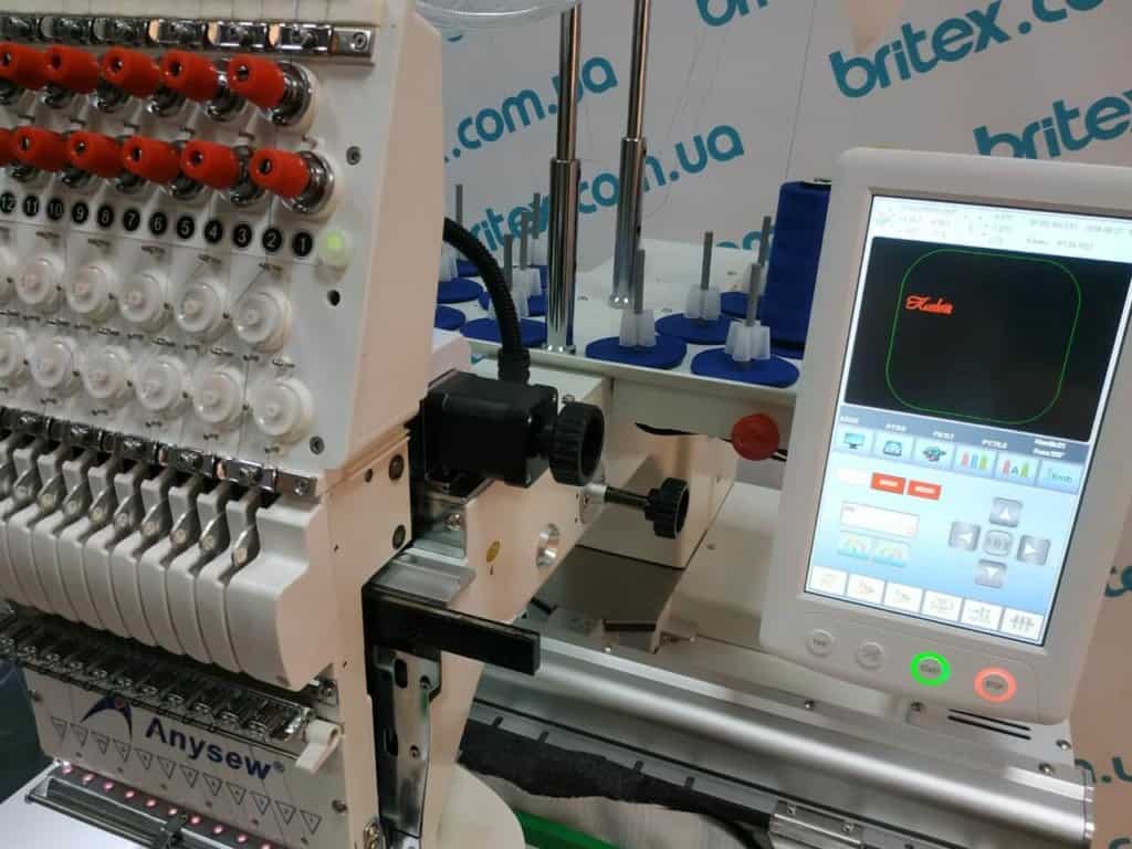 Промышленная 12-игольная вышивальная машина Anysew AS-1201TS поле вышивки 530*350 мм